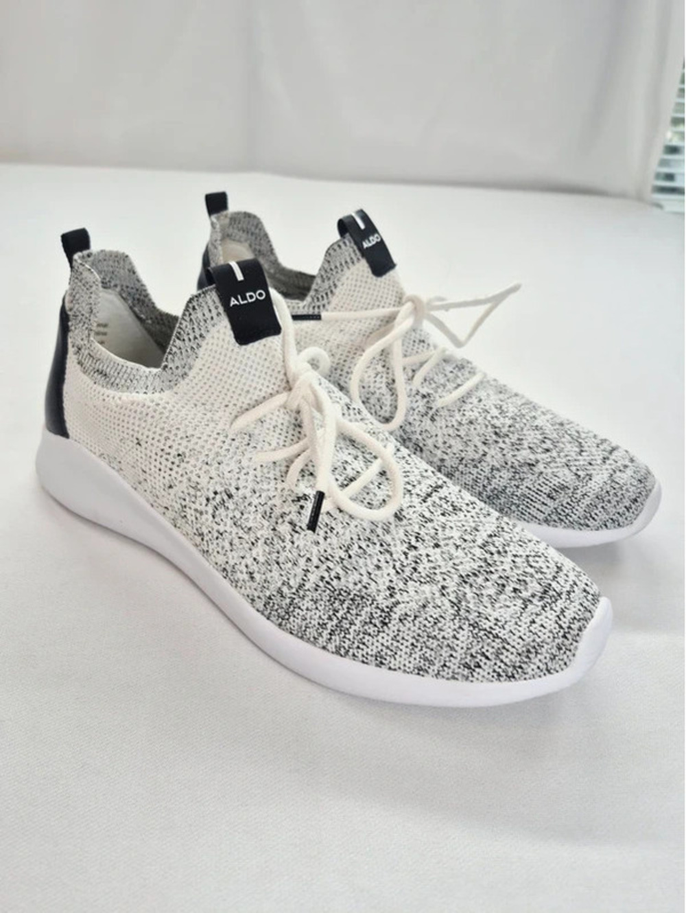 ALDO Women's 9 lightweight knit sneakers Breathable Slip-On White Gray Marble